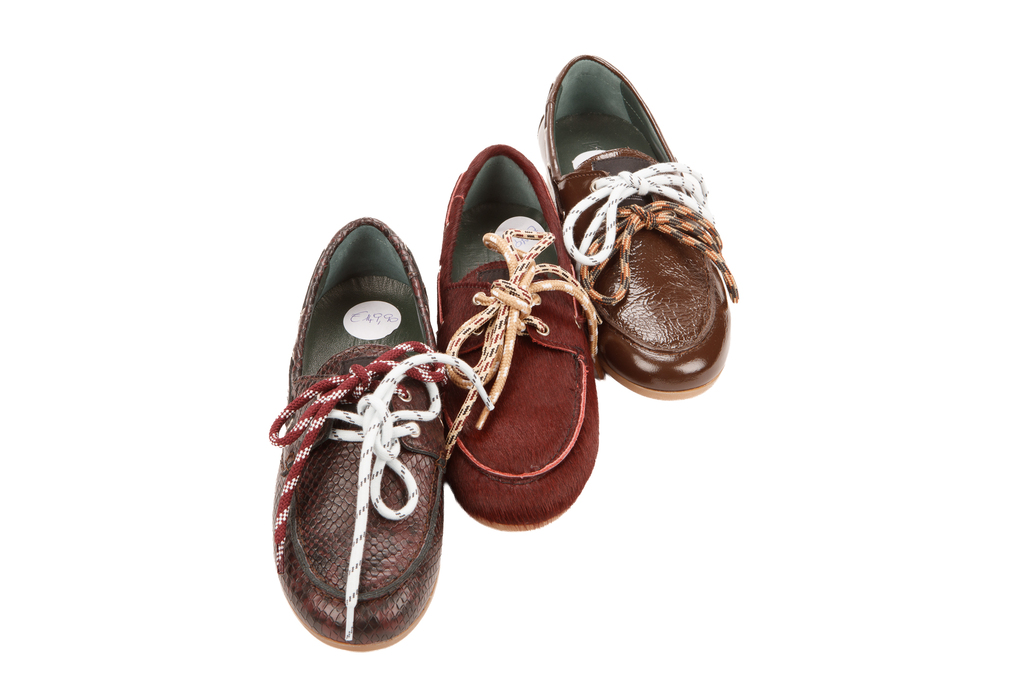 Bootschoenen met gekleurde veters: het meest draagbare item van deze winter